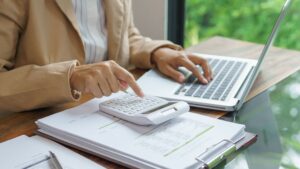 Cómo sobrevivir a la cuesta de enero: claves para superar las deudas